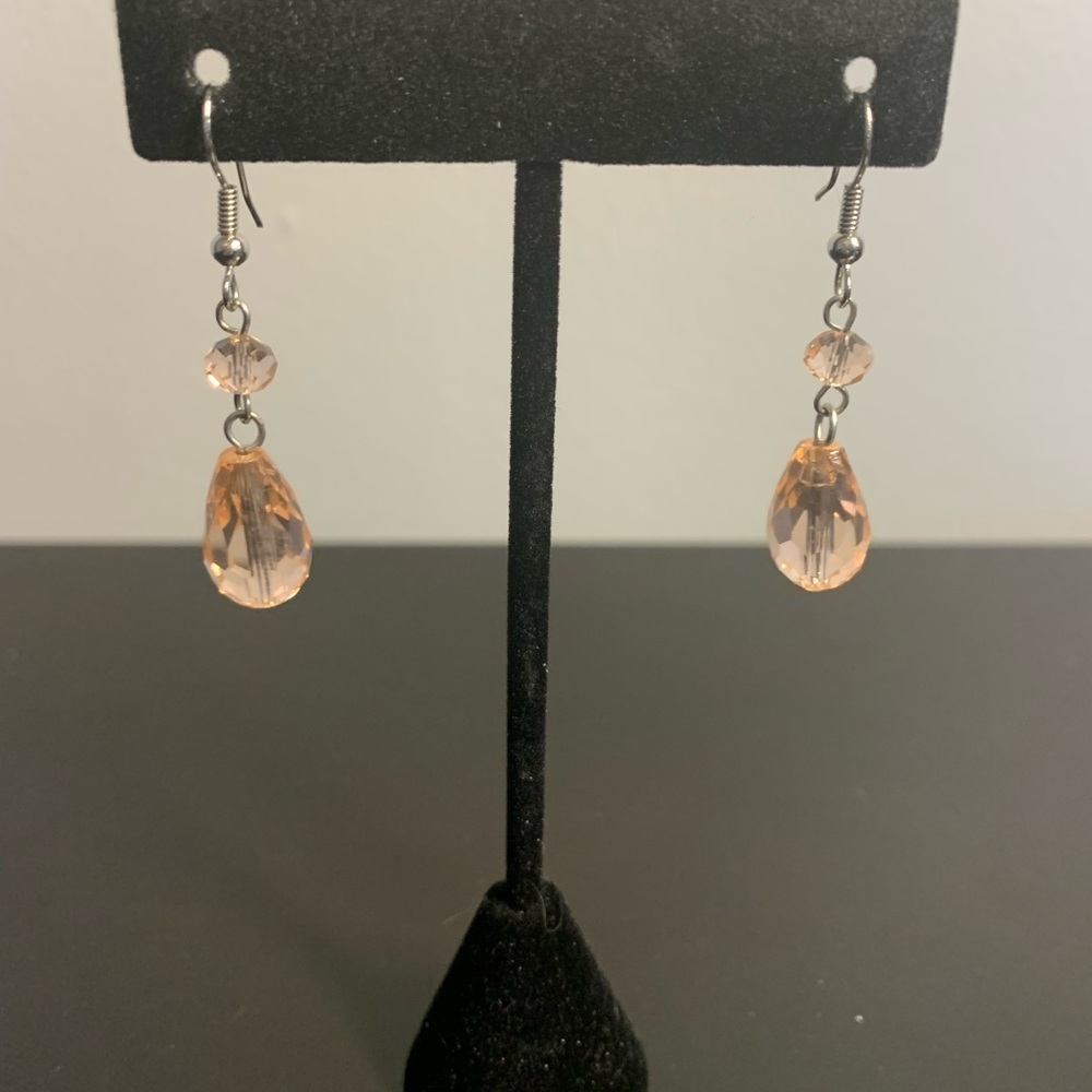 Elegant Light Pink/Peach Teardrop Earrings